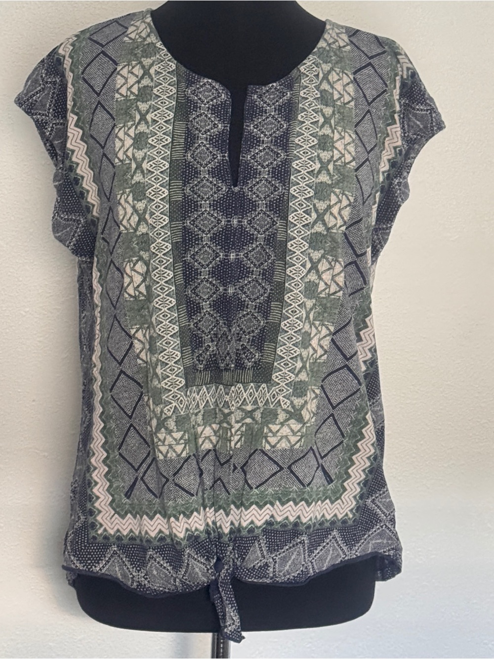 Lucky Brand Blue Green Boho Tie Front Top Large Tribal Print Short Sleeve - Picture 1 of 9